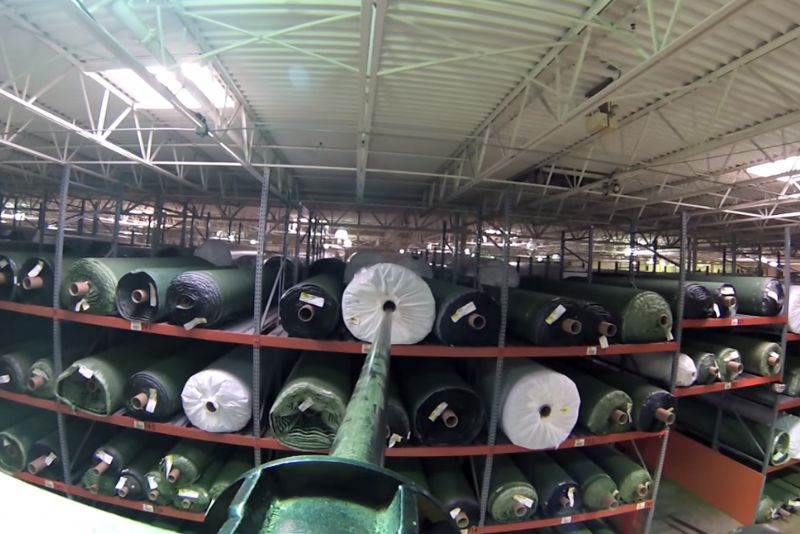 How Do Artificial Grass Manufacturers & Suppliers Store Their Grass Rolls?